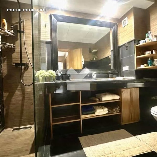 Appartement à Louer de 180.0 m² à Casablanca, Hopitaux — 5