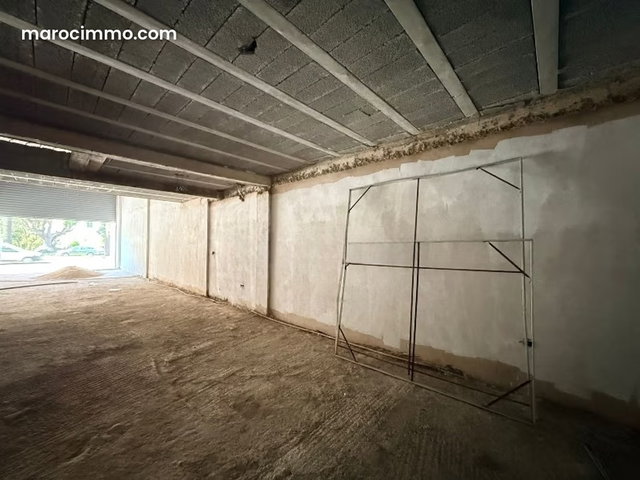 Local Commercial En Location sur Bd GHANDI — 2