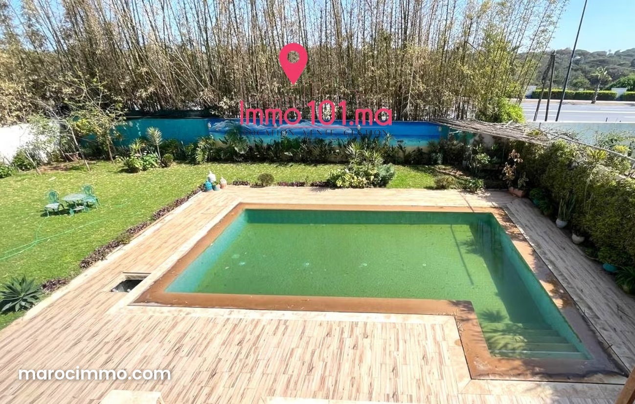 Villa 300 m² avec piscine et jardin, Harhoura, Temara — Temara