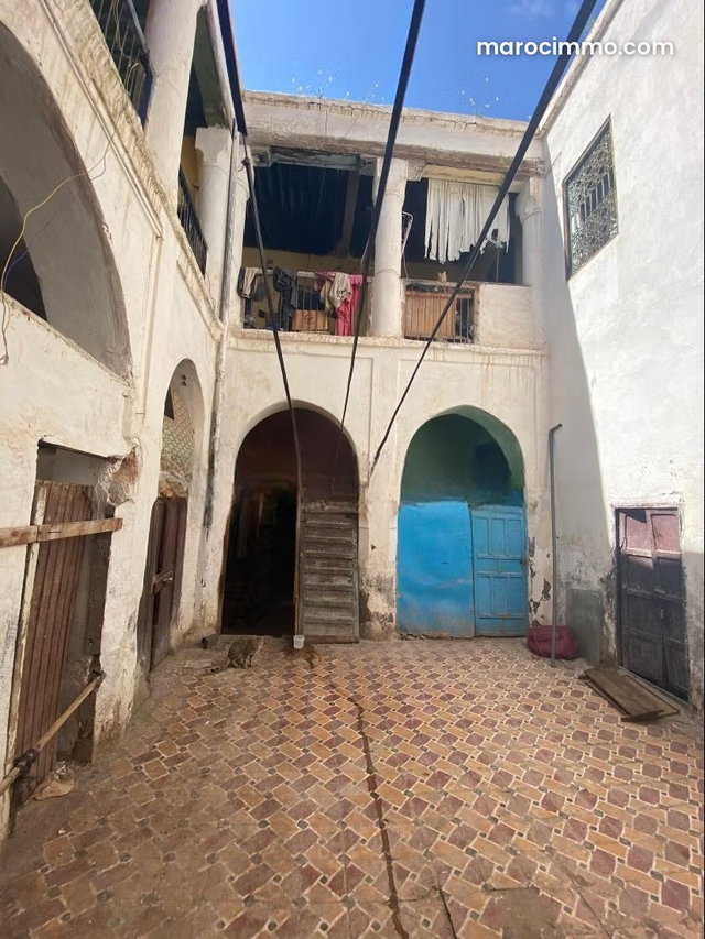 Riad à vendre – 200 m², idéalement situé près des Palais El Badi et Bahia, proche de la route Melkia — 3