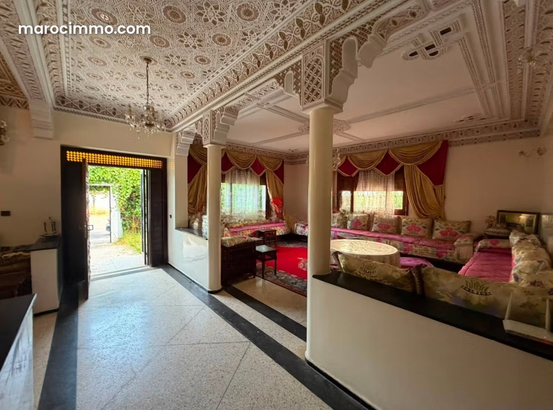 321 m² Villa for Sale in Guich Oudaya, Rabat — Rabat