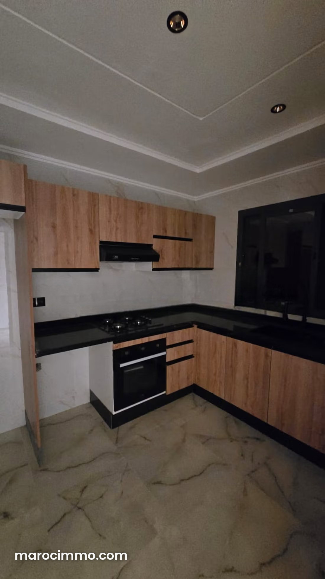 62 m² Apartment with Terrace and Mountain Views, Martil — Martil