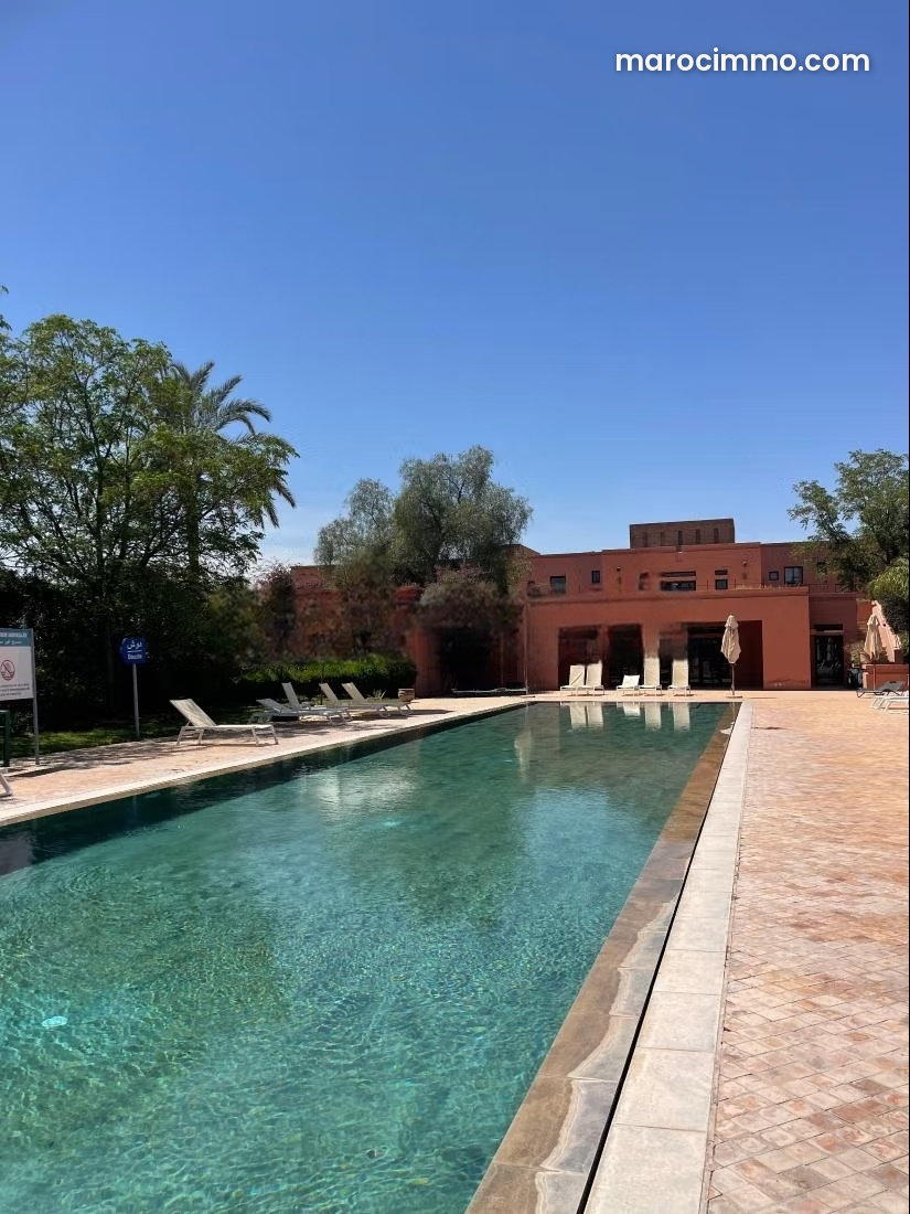 Appartement 229 m² avec piscine et jardin, Amelkis Marrakech — Marrakech