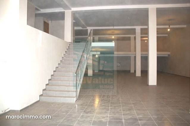 DL. 1015: Commercial Building for Rent in Oulfa — 2