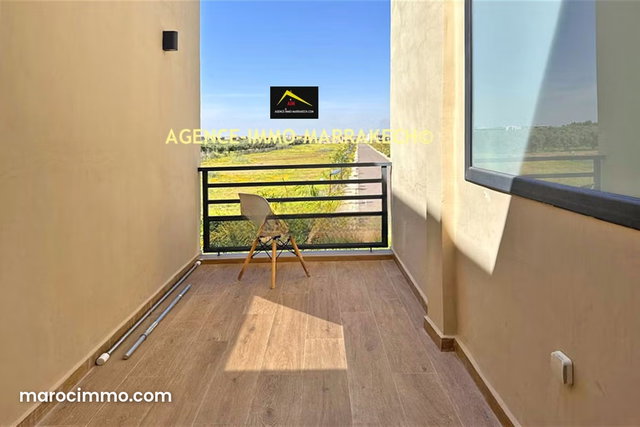 Villa moderne sur 400 m², 3 façades — 2