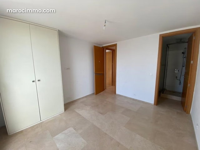 CFC: Magnifique appartement avec belle vue en hauteur — 5