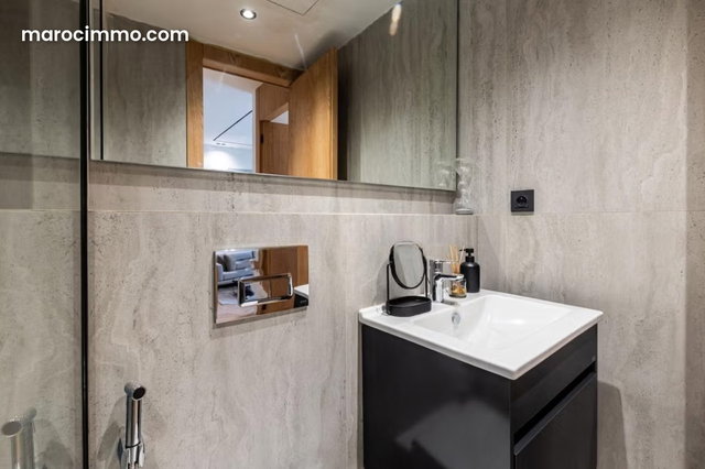 Appartement à l'achat à Casablanca Finance City. 1 belle chambre. Cheminée et climatisation — 4