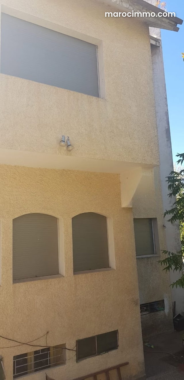 Villa de Maître, Route d’Azrou — Terrain 825 m² — 2