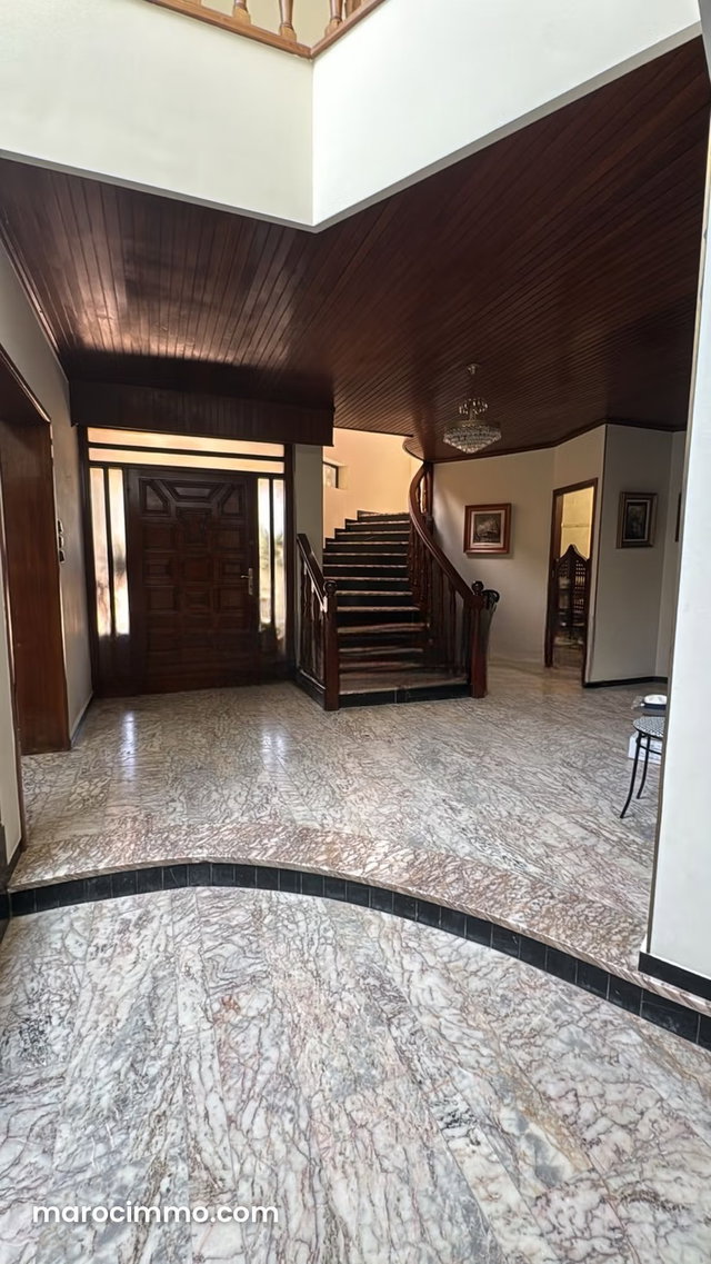 Villa d'exception à vendre à Souissi OLM — 4
