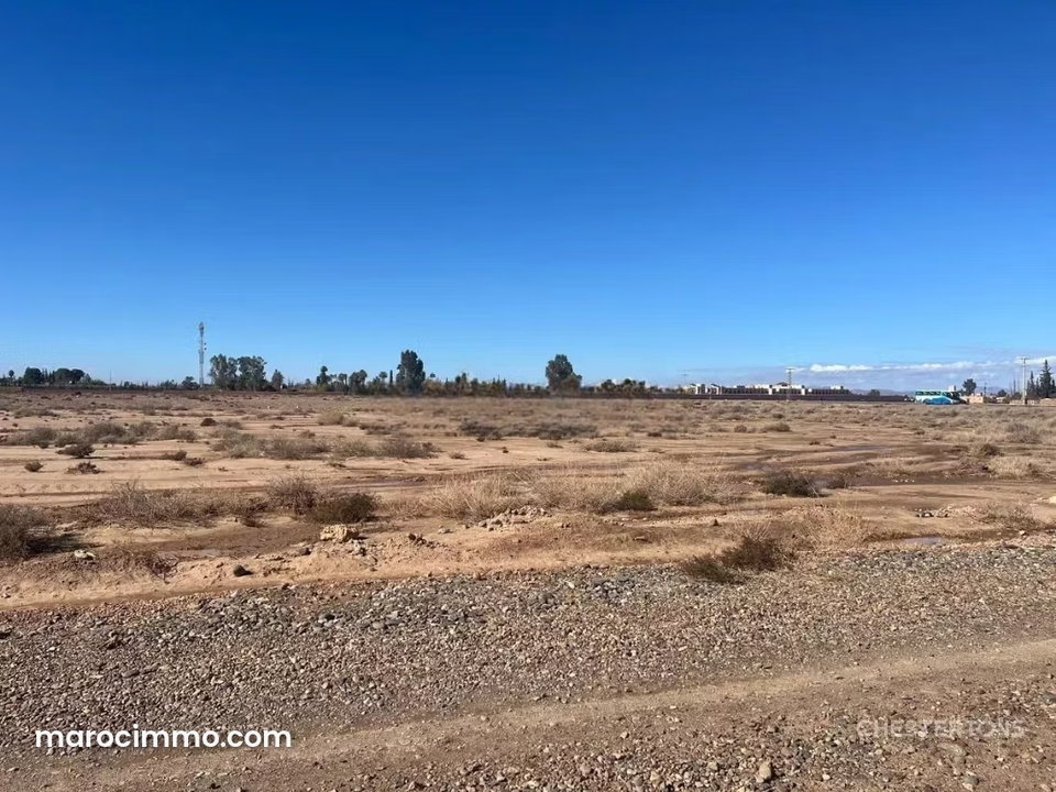 Terrain Pour Hotel de 5,8 ha à la Palmeraie Marrakech