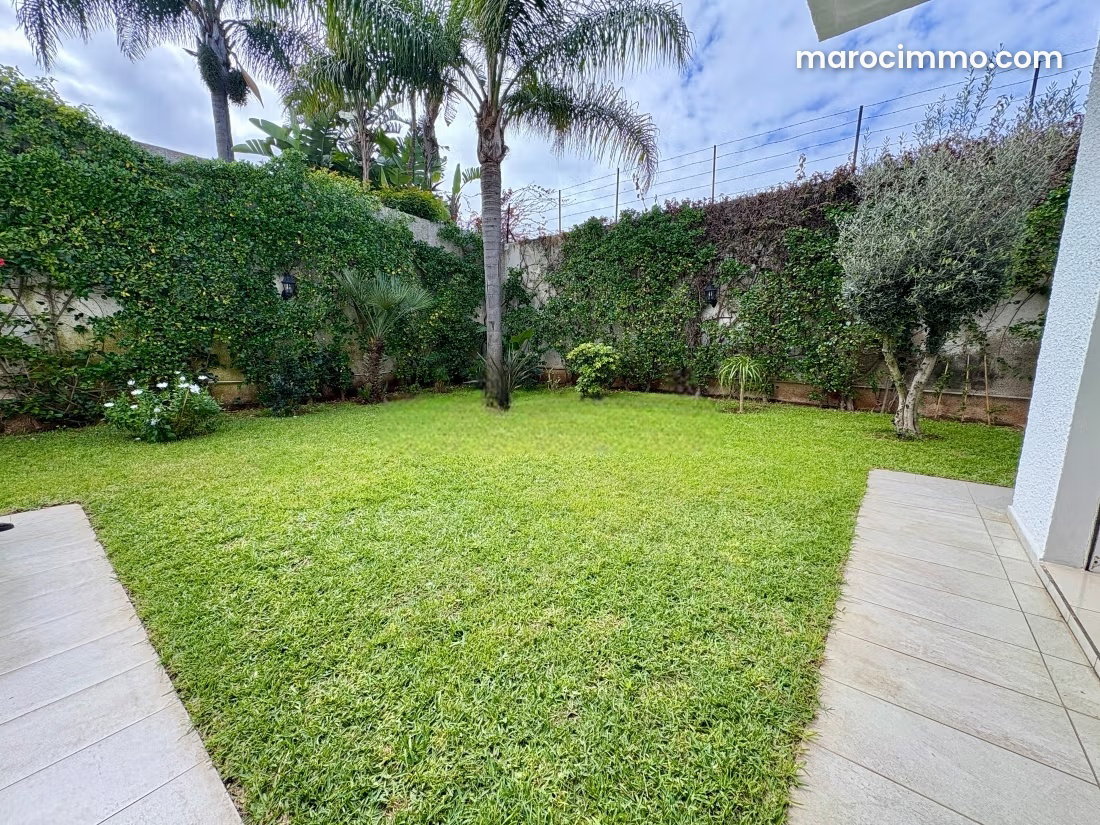 420 sqm villa with garden, Les Princesses, Casablanca, for rent — Casablanca