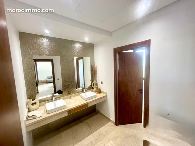 4-Bedroom Villa for Rent - Empty — 3