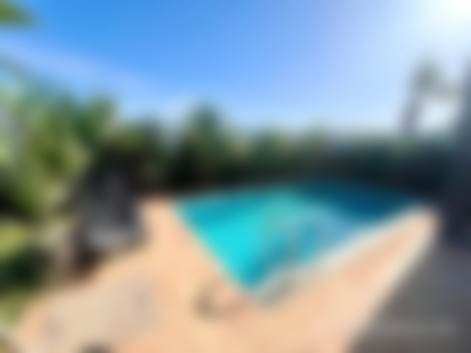 Villa familiale à louer à Dar Bouazza, piscine et jardin