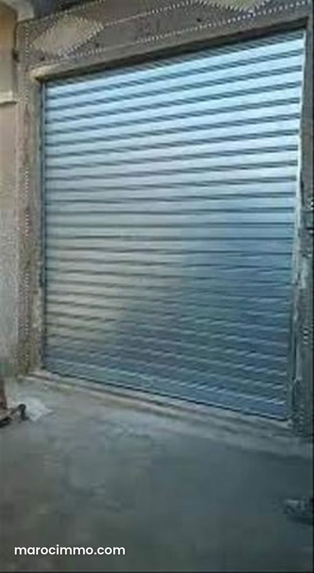Garage à vendre dans le complexe Diyar Tanger Al Moujahidin — Tanger