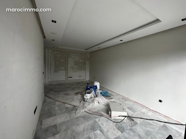 Beautiful New Apartment for Sale in Oasis without Neighbors — 4