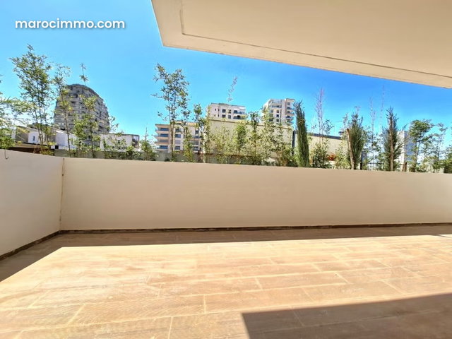 Magnifique studio vide avec grande terrasse CFC — 5