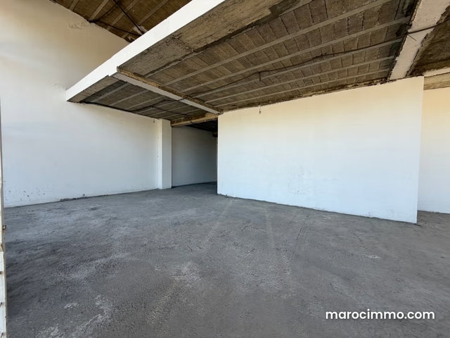 Local a vendre — 5