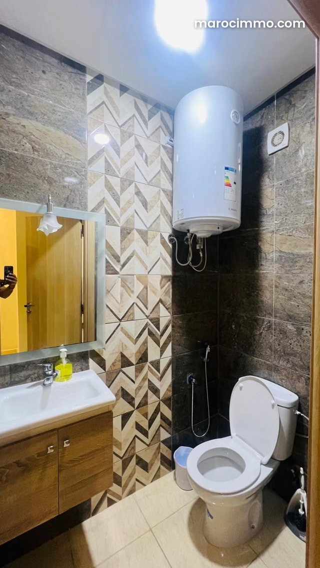 Bel appartement en location à Route Casablanca. Superficie 90 m². Meublé — 3