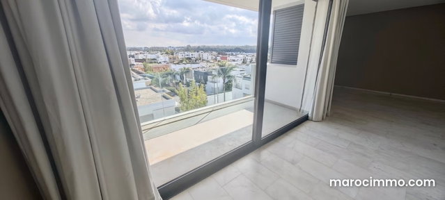 Bel appartement en location à Riyad. 3 pièces. Chauffage central et porte blindée — 2