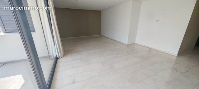 Bel appartement en location à Riyad. 3 pièces. Chauffage central et porte blindée — 3