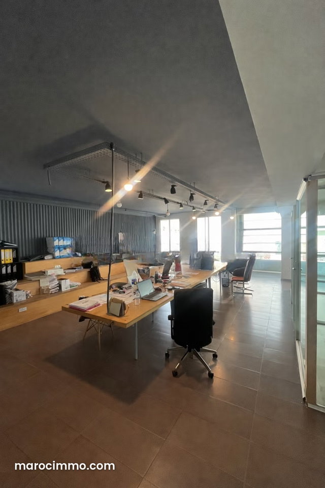 Plateau bureau de 127m2 à la vente – Immeuble pro – Racine — 2