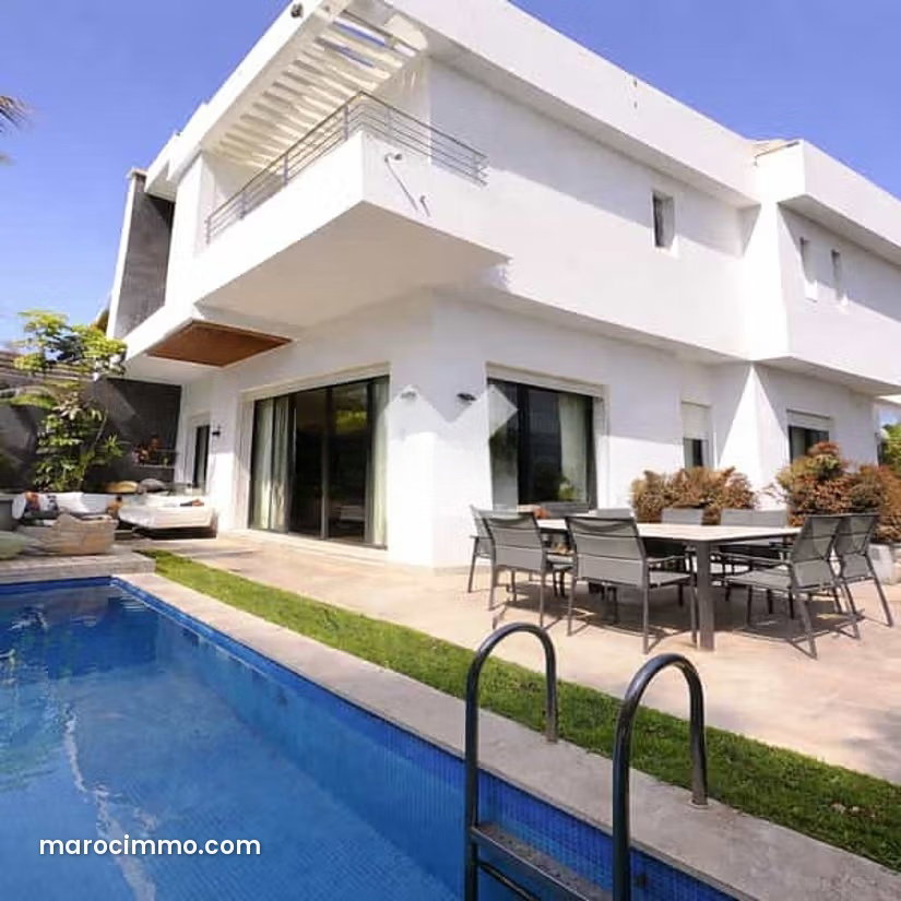 Villa neuve 341 m², 4 chambres, Aïn Diab, Casablanca — Casablanca