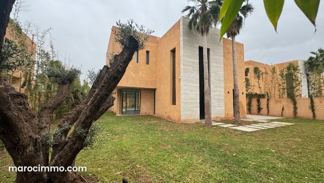 Magnifique villa à vendre à Route de l'Ourika km 10 — 4