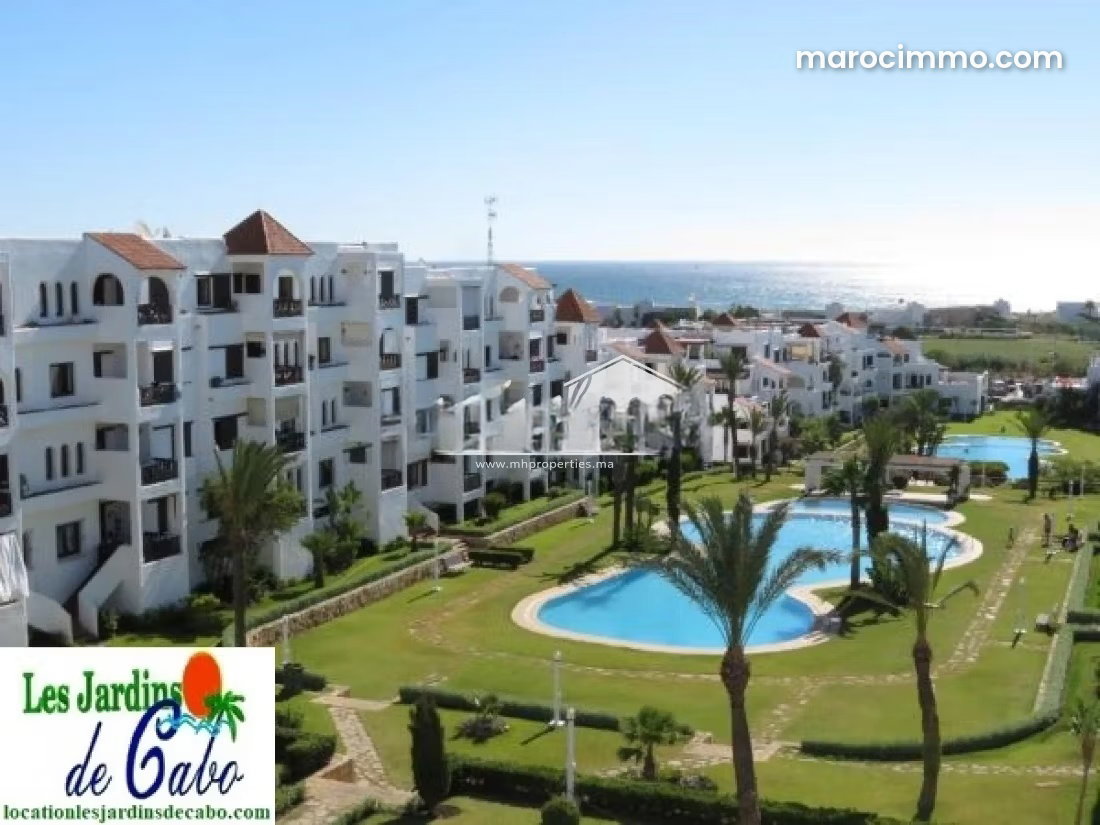 Sea-view apartment with garden in Cabo Negro — Cabo Negro