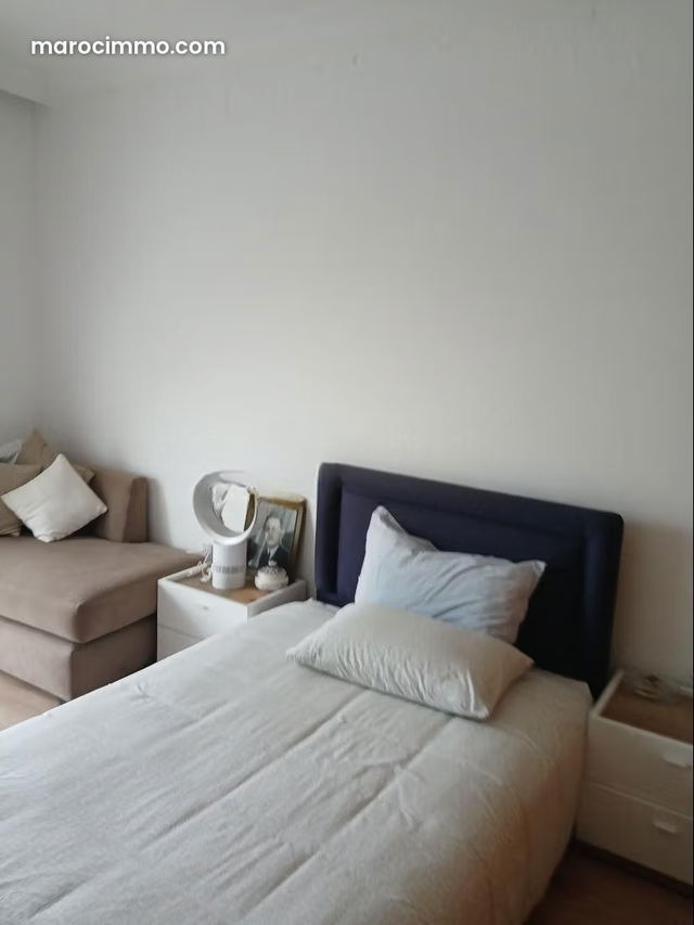 Vente d'un bel appartement à Riyad. 6 pièces confortables. Cheminée et climatisation — Rabat