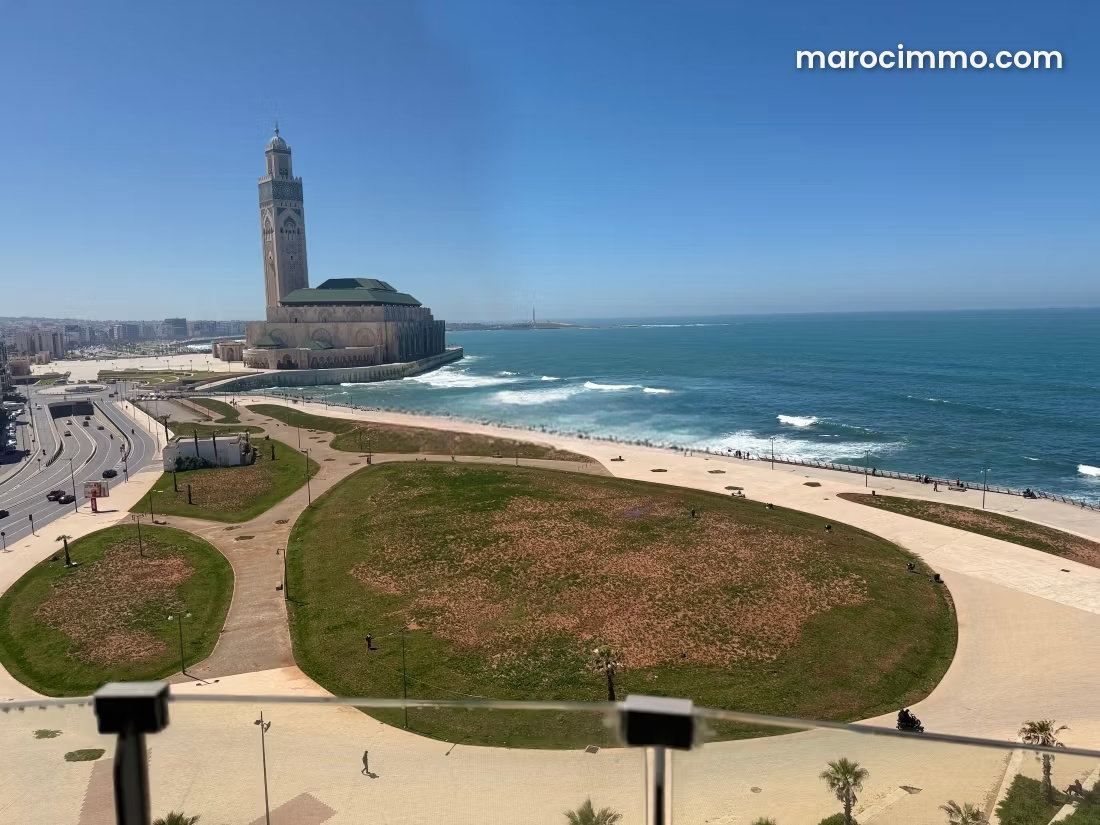150 m² Apartment with Sea and Mosque Views, Casablanca Marina — Casablanca
