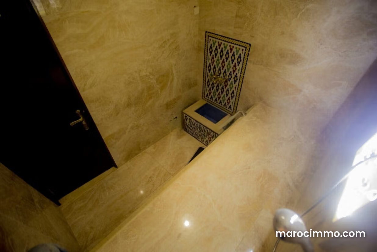 112 sqm commercial premises for sale in Agdal, Rabat — Rabat