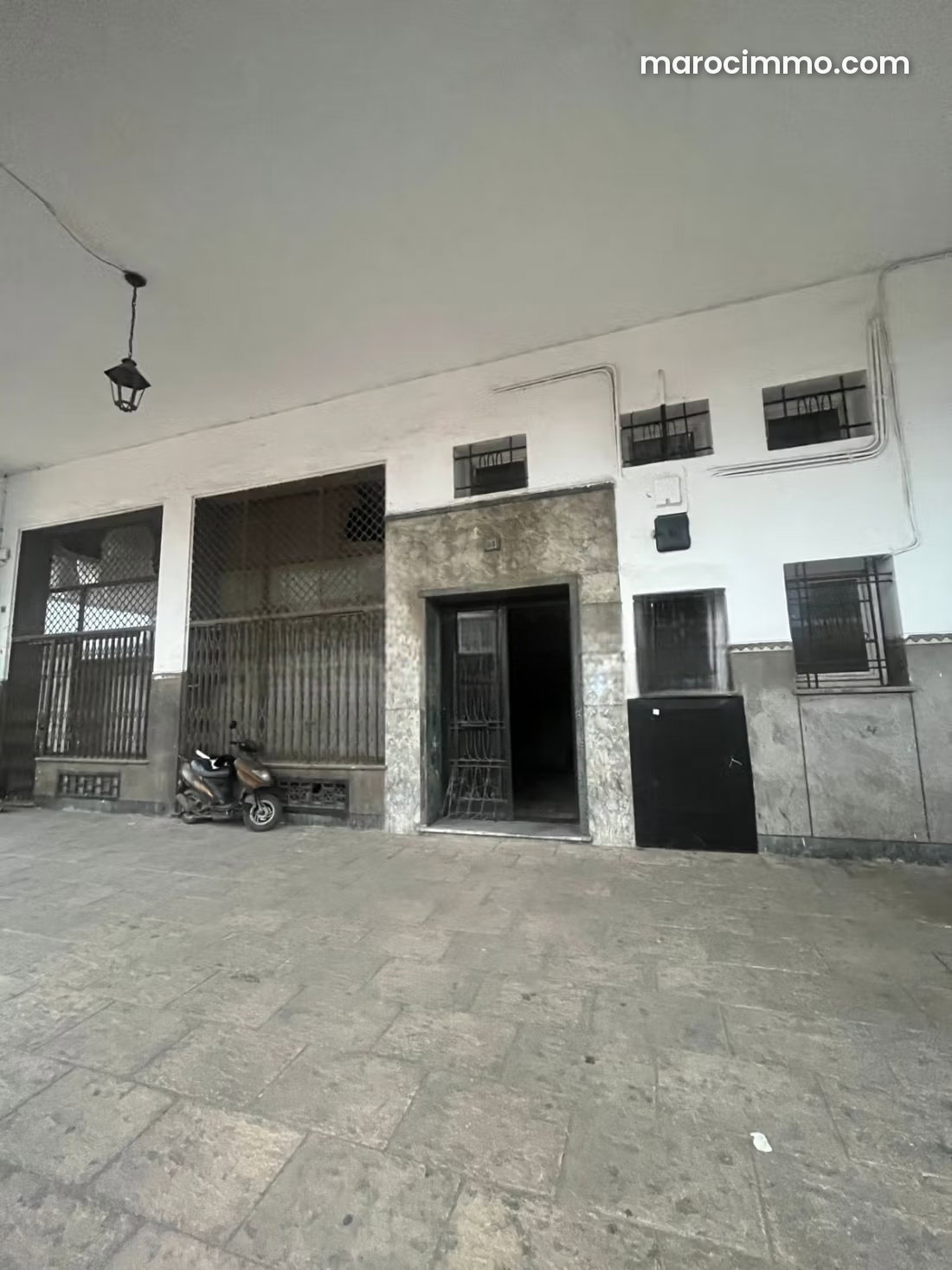 Immeuble 1500 m² à convertir, Centre Ville Casablanca — Casablanca