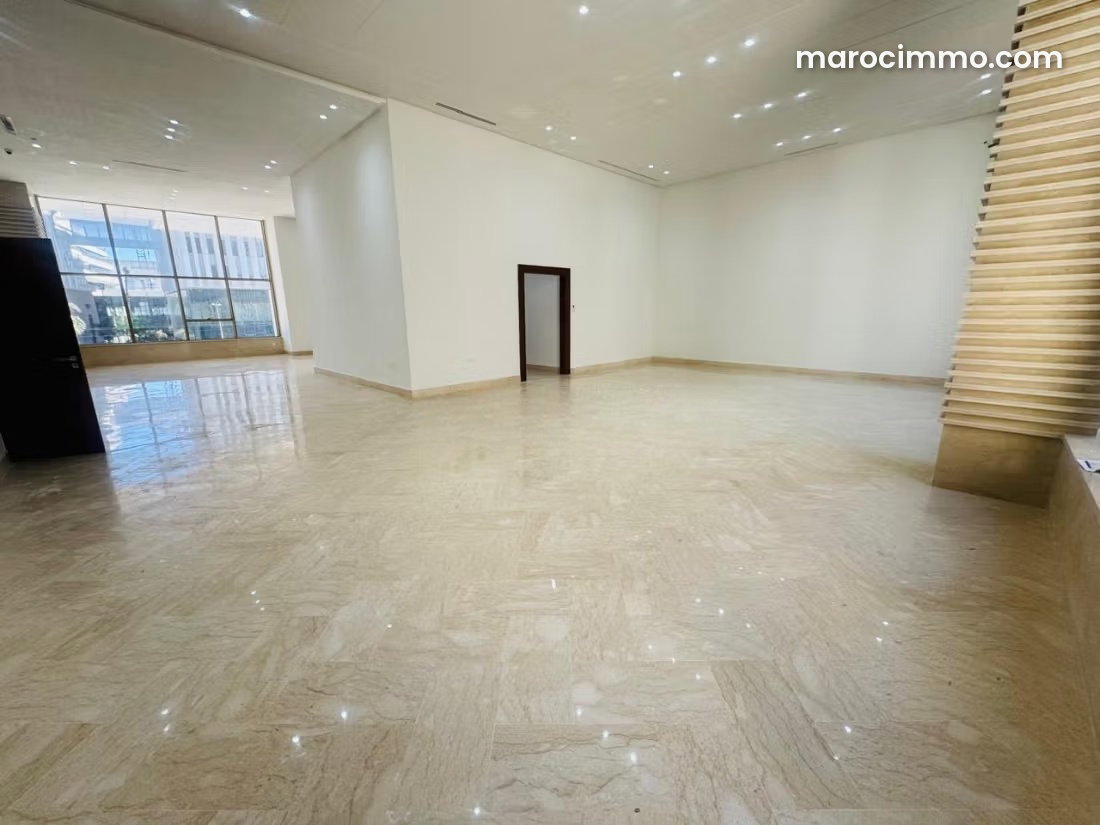 313 m² Office, Casablanca Finance City, Move-In Ready — Casablanca