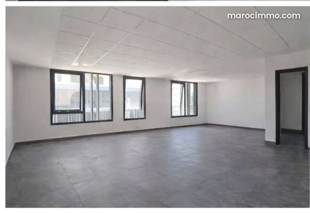 Bureaux à louer CFC — 3
