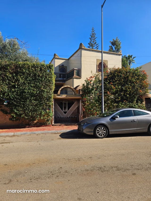 Hay Riad – Villa d’exception à vendre — Rabat