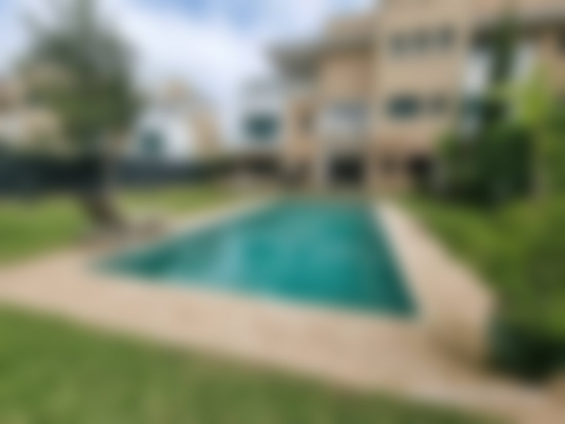 منزل مفروش بحديقة ومسبح للإيجار في المدينة الخضراء بوسكورة