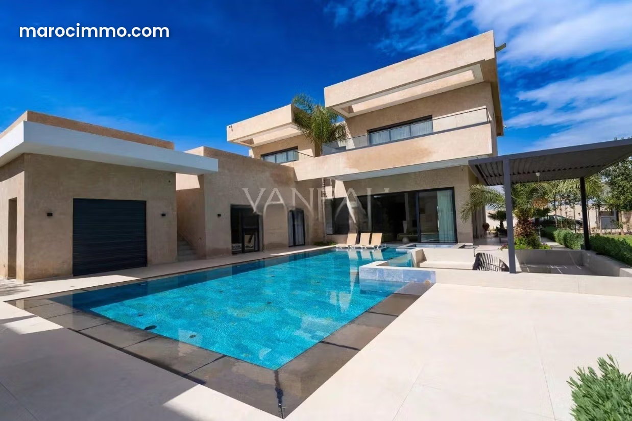 New-build 400 sqm villa with 4 suites and swimming pool, Les Portes de Marrakech — Marrakesh