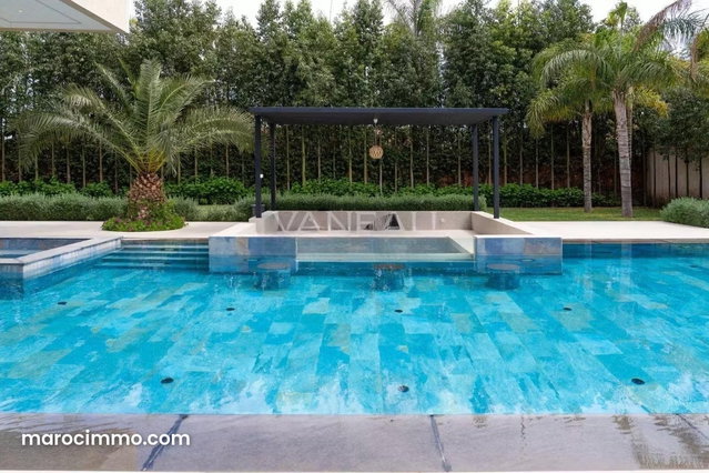 Superb New 4-Bedroom Villa — 4