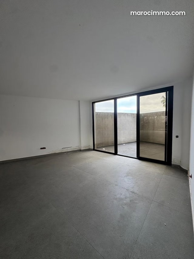 À louer Bureau professionnel –oasis — 2