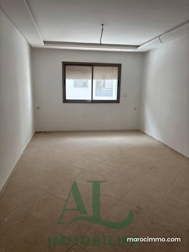 Appartement zone industrielle — 2
