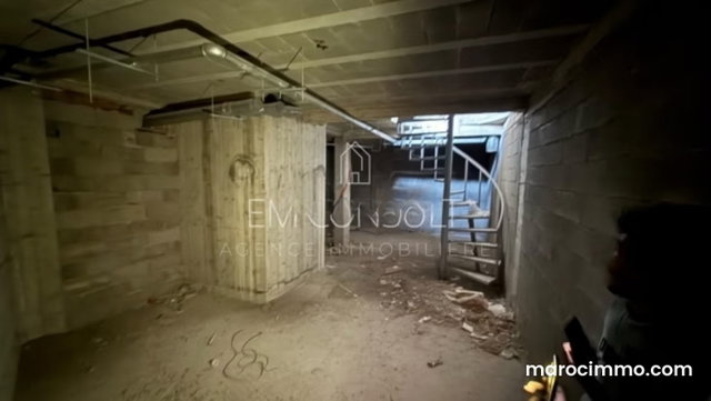LOCATION Local 78 m2 Samlalia — 3