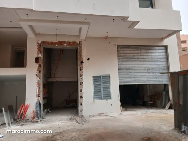 Commercial Property 275m² Spa & Gym Authorized — 2