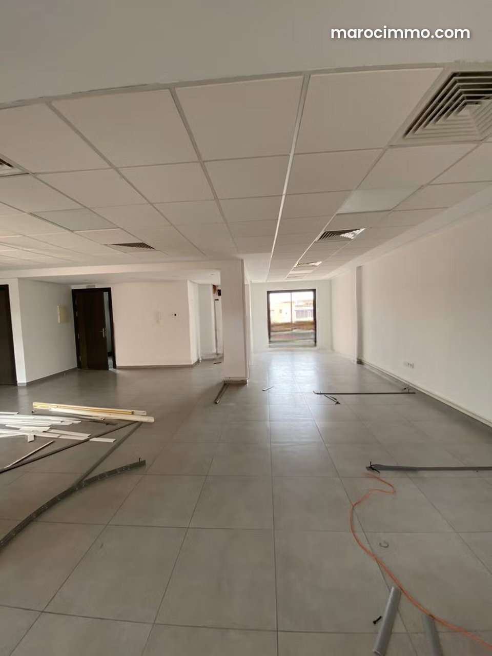 À LOUER – Plateau bureau tous frais compris