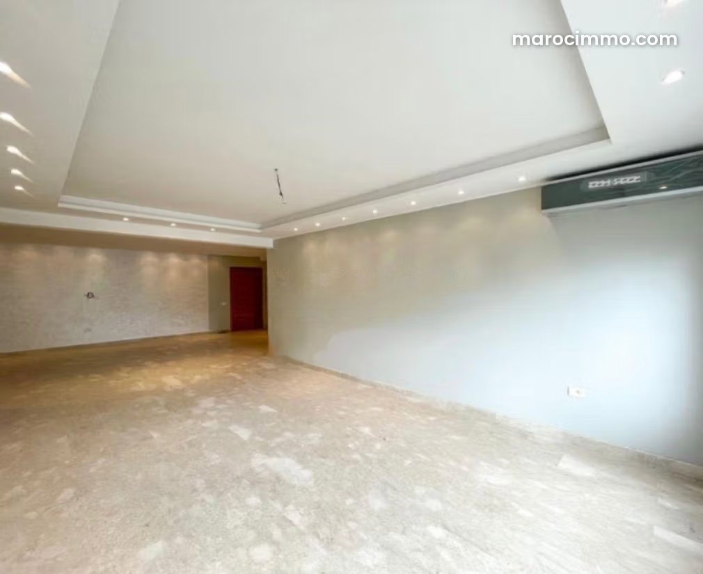 3-Bedroom Apartment with Swimming Pool, Ferme Bretone, Casablanca — Casablanca
