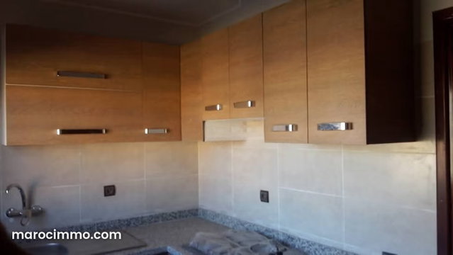 Apartment for sale in Izdihar. 3 bedrooms. With elevator — 4