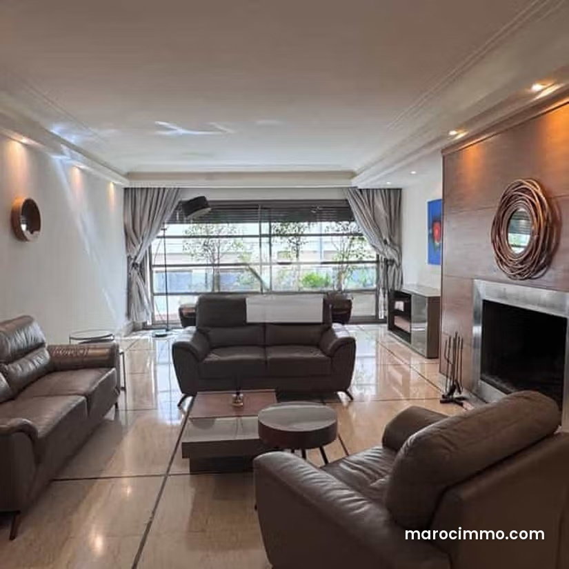 274 m² Apartment for Rent in Racine, Casablanca — Casablanca