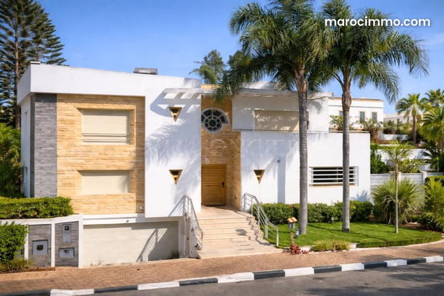 California Villa for Sale in Casablanca – 465 m² with Pool in a Secure Residence — 3