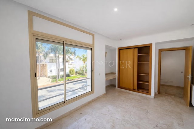 California Villa for Sale in Casablanca – 465 m² with Pool in a Secure Residence — 5
