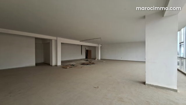 Bureaux de 200 à 4000 m² — 4