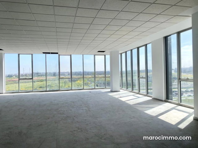 139m² Office Space for Rent in Sidi Maarouf with Unobstructed View — 5